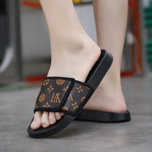 Load image into Gallery viewer, Men's Genuine Leather Sandals Comfortable Man Sandal House Slippers Man Summer Shoes Sale Genuine Mens Slipper Flip Flop Slides